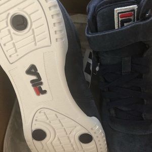 Women’s Filas size 9